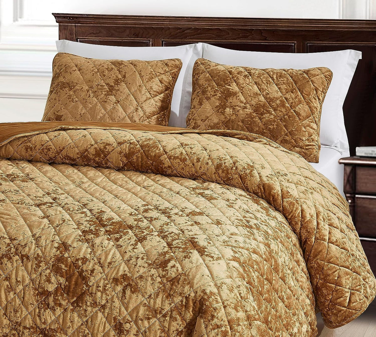 King Size 3-Piece Velvet Quilt Set with Diamond Stitch Quilting E284