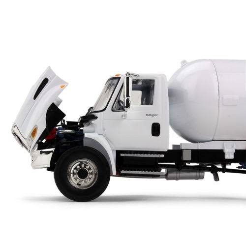 White 1/34 Diecast Model J778803